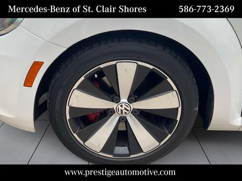 Used 2013 Volkswagen Beetle 2.0T FWD image 11