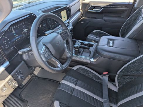 Used 2025 Chevrolet Silverado 1500 RST w/ Convenience Package II image 22