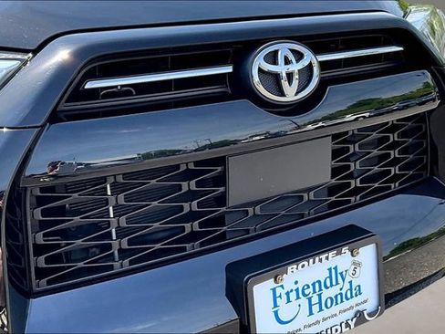 Used 2023 Toyota 4Runner SR5 AWD/4WD image 34