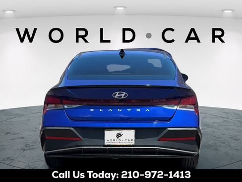 Certified 2025 Hyundai Elantra Sport FWD image 6