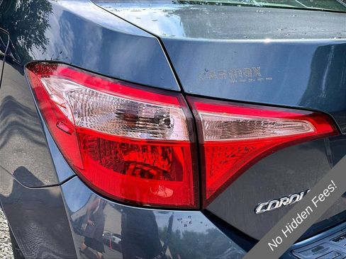 Used 2018 Toyota Corolla LE w/ Body Protection Package FWD image 28