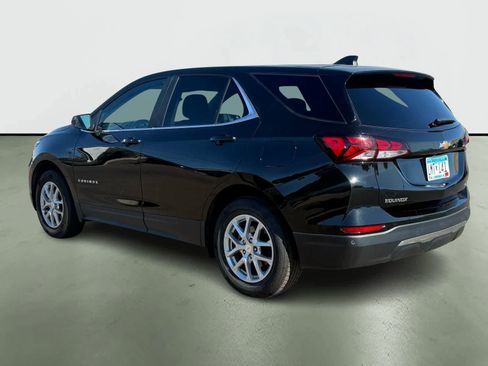 Used 2024 Chevrolet Equinox LT image 3