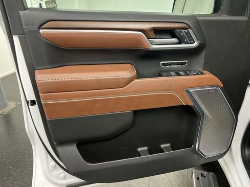 Certified 2025 GMC Sierra 1500 Denali Ultimate AWD/4WD image 23