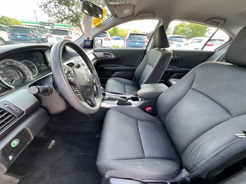 Used 2015 Honda Accord LX image 17