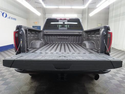Used 2024 GMC Sierra 2500 AT4 w/ AT4 Premium Plus Package image 43