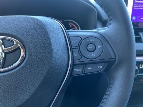 Used 2025 Toyota RAV4 XLE Premium image 20