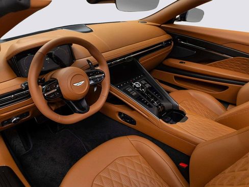 Used 2026 Aston Martin DB12 Convertible image 21