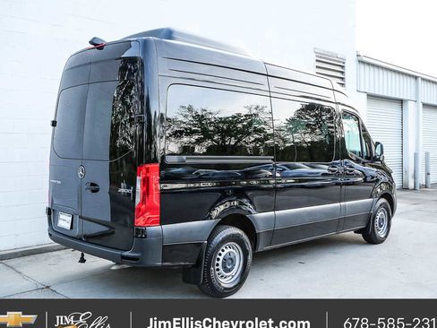 Used 2024 Mercedes-Benz Sprinter 2500 image 3