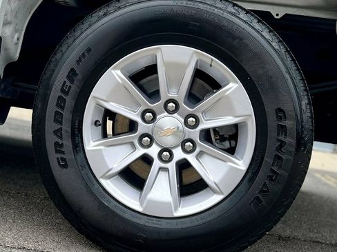 Used 2025 Chevrolet Silverado 1500 W/T RWD image 19