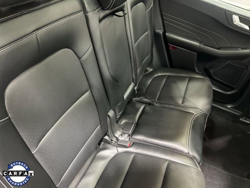 Used 2022 Ford Escape Titanium image 37