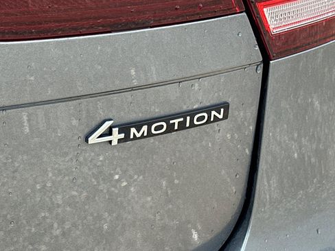 Certified 2023 Volkswagen Tiguan SEL R-Line AWD/4WD image 27