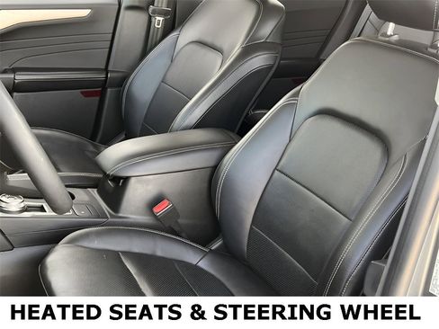 Used 2022 Ford Escape SEL image 4