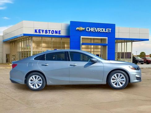 Used 2024 Chevrolet Malibu LT FWD image 8