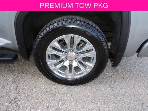 Used 2024 GMC Sierra 1500 Denali w/ Technology Package AWD/4WD image 18