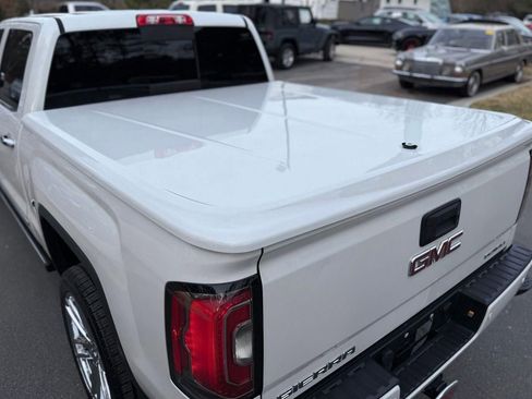 Used 2016 GMC Sierra 1500 Denali w/ Denali Ultimate Package image 16