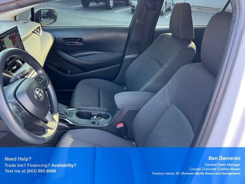 Used 2024 Toyota Corolla LE FWD image 8