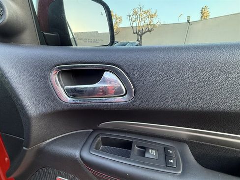 Used 2017 Dodge Durango R/T w/ Technology Group image 36