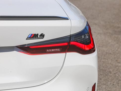 Used 2024 BMW M4 Competition image 7