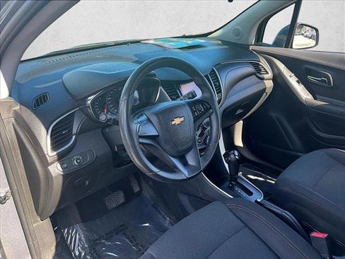 Certified 2020 Chevrolet Trax LS FWD image 14