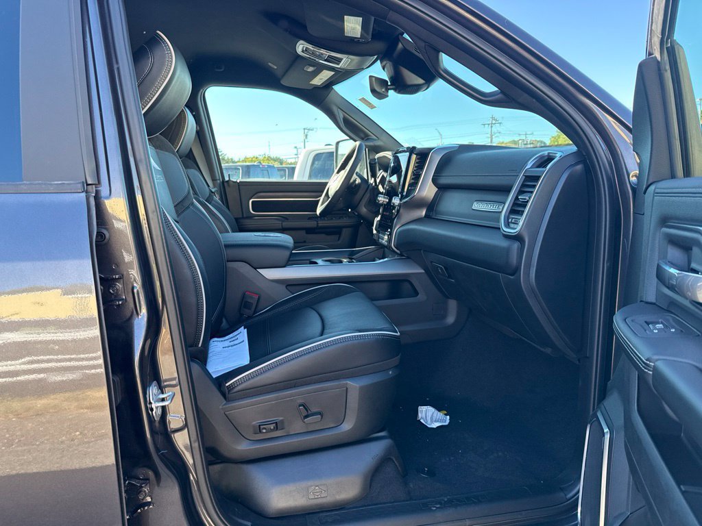 New 2027 RAM 2500 Laramie AWD/4WD image 26