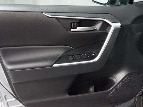Certified 2025 Toyota RAV4 XLE FWD image 30