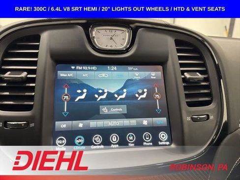 Certified 2023 Chrysler 300 C RWD image 32