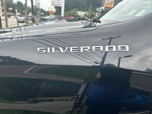 Used 2024 Chevrolet Silverado 1500 LT AWD/4WD image 4