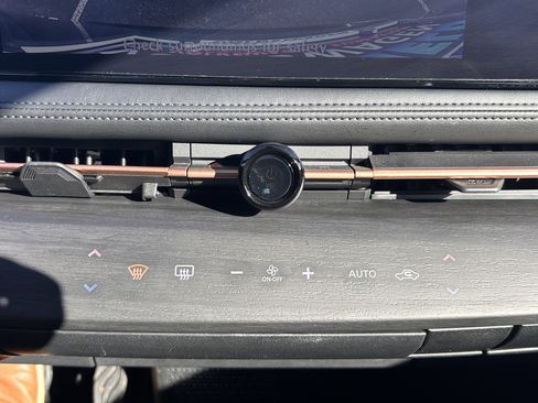 Used 2023 Nissan Ariya FWD image 15