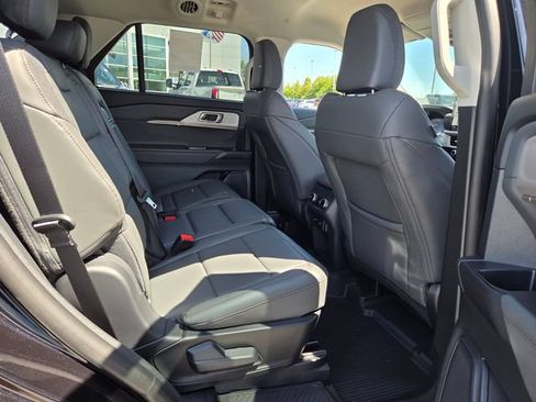 New 2026 Ford Explorer Active w/ Active Comfort Package RWD image 45