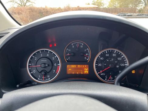 Used 2008 Nissan Titan XE image 19