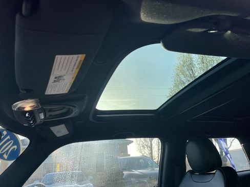 Used 2015 MINI Cooper S image 22