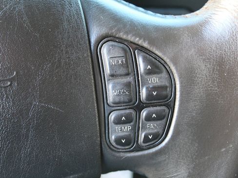 Used 2005 Ford F350 Lariat RWD image 17