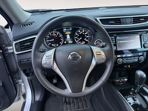 Used 2016 Nissan Rogue SL w/ SL Premium Package image 18