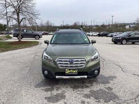 Used 2017 Subaru Outback 2.5i Limited AWD/4WD image 2