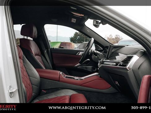 Used 2024 BMW X6 M60i w/ Dynamic Handling Package AWD/4WD image 49