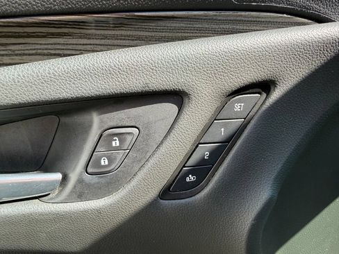 Used 2018 Buick Envision Premium AWD/4WD image 18