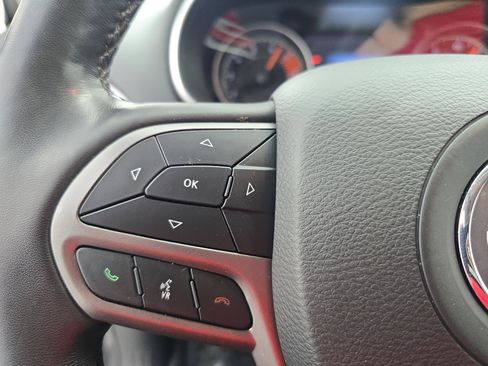 Used 2021 Jeep Cherokee Limited w/ Elite Package image 16