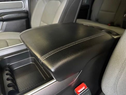 Used 2022 RAM 1500 Big Horn AWD/4WD image 33