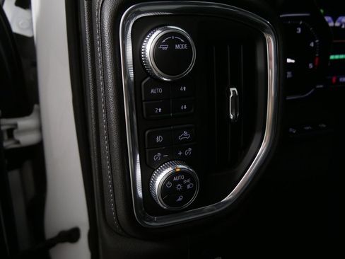 Used 2023 GMC Sierra 3500 Denali w/ Technology Package AWD/4WD image 20