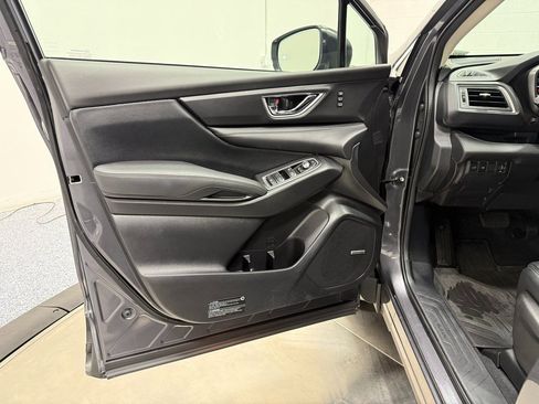 Used 2024 Subaru Ascent Limited w/ Technology Package AWD/4WD image 9
