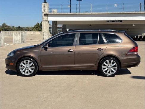 Used 2013 Volkswagen Jetta TDI image 4