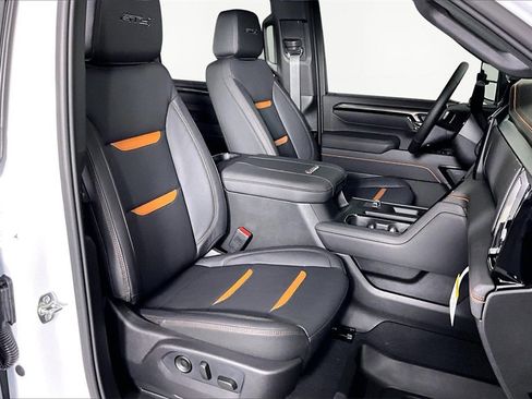 New 2026 GMC Sierra 2500 AT4 w/ AT4 Preferred Package image 12