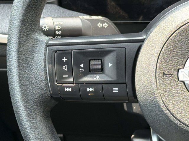 Used 2025 Nissan Kicks SV w/ Illumination Package AWD/4WD image 24
