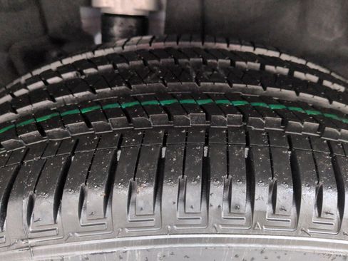 New 2025 Jeep Grand Cherokee Altitude image 24