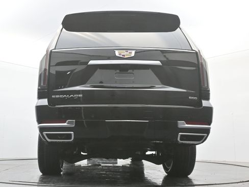 New 2026 Cadillac Escalade ESV Luxury image 18
