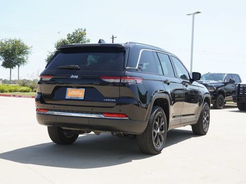 Certified 2024 Jeep Grand Cherokee Limited RWD image 9