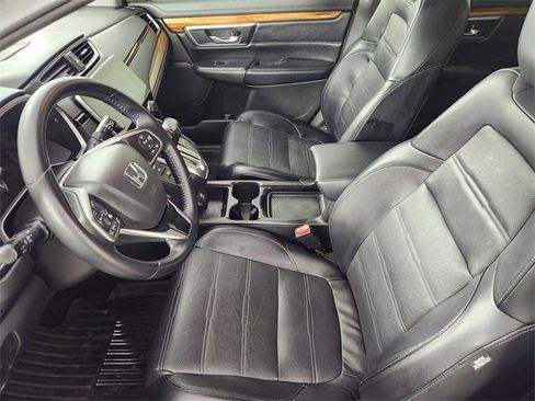 Used 2018 Honda CR-V Touring image 10