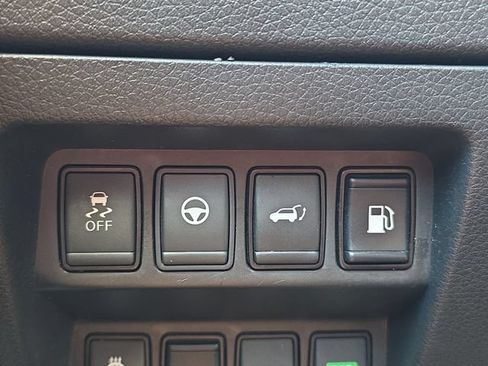 Used 2019 Nissan Rogue SL AWD/4WD image 27