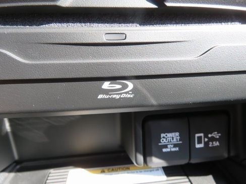 Used 2022 Honda Pilot Black Edition image 28