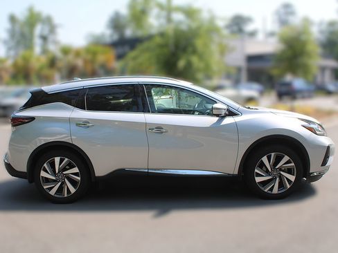 Used 2019 Nissan Murano SL w/ SL Technology Package FWD image 14